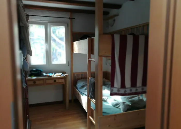 Bett 1 Im Frauen 2-bettzimmer Nur Frauen Only Women Solo Mucheres